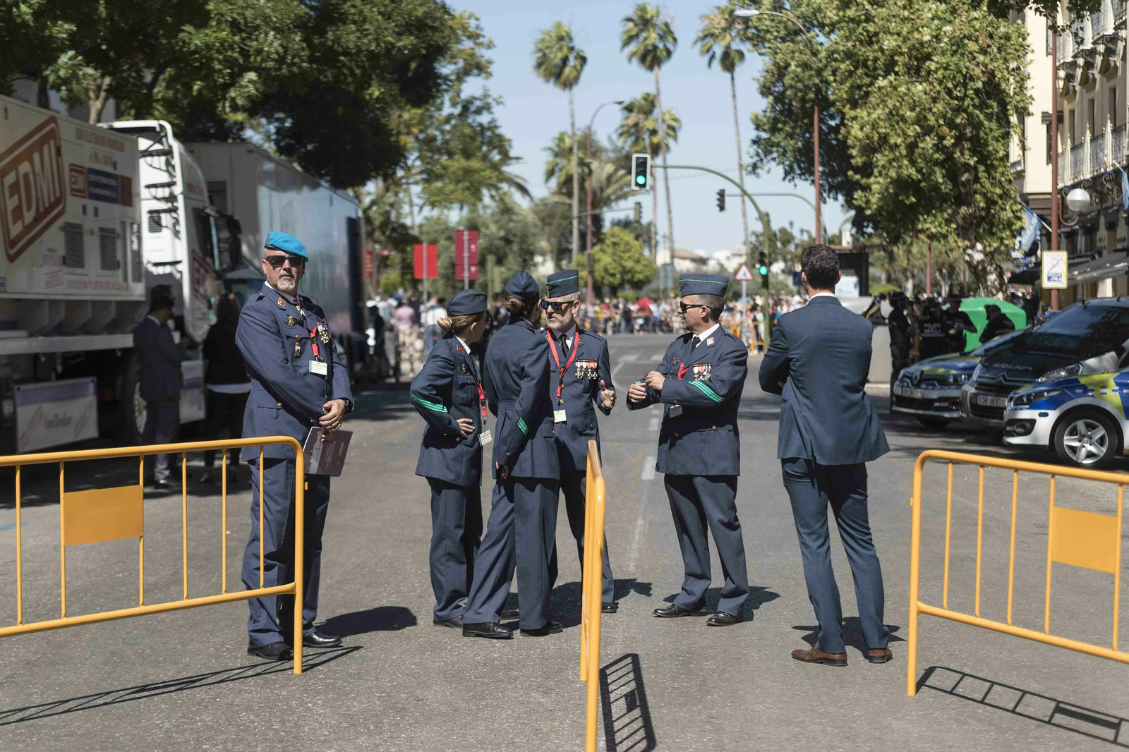Las imágenes del desfile del Día de las Fuerzas Armadas en Sevilla