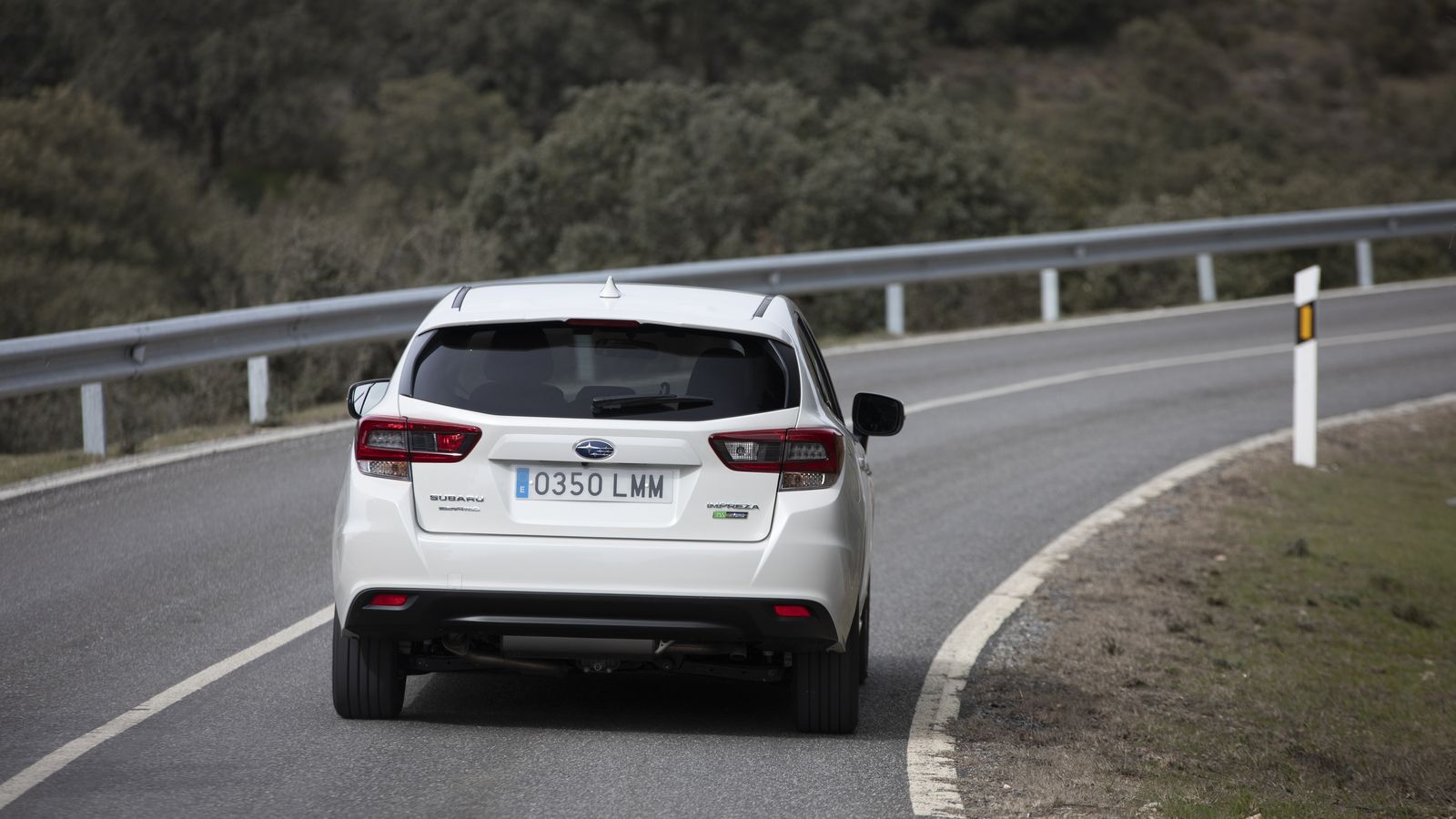El trabajo fundamental del motor eléctrico es sumar su empuje cuando la aceleración lo exige.