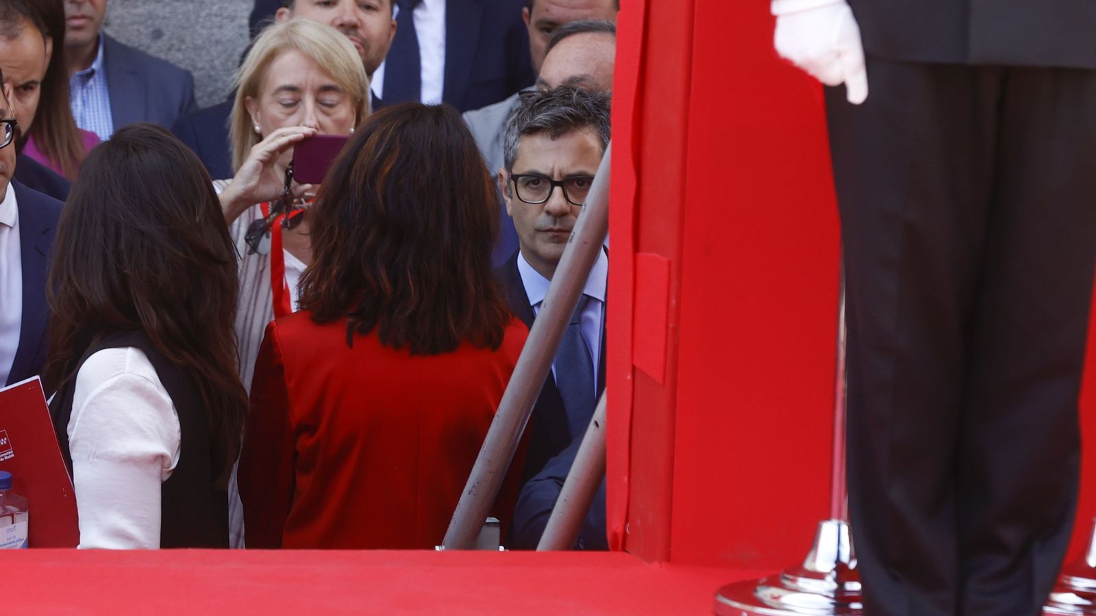 Félix Bolaños junto a la tribuna principal del acto.