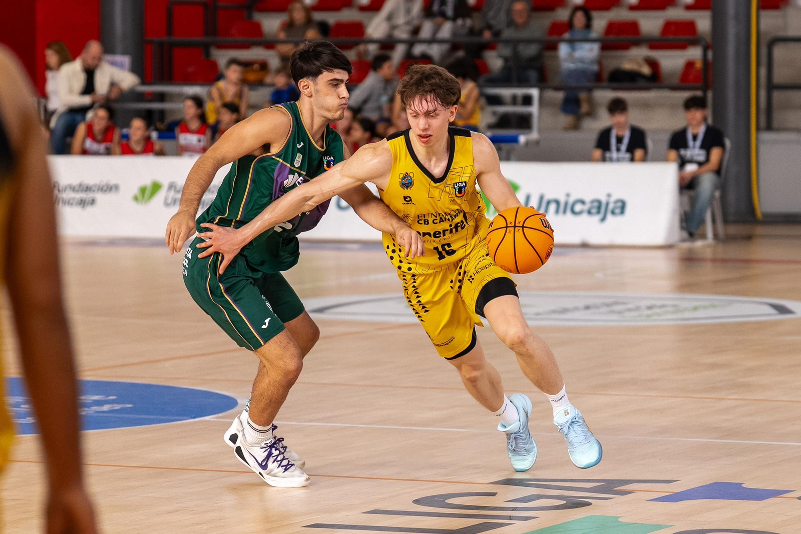Unicaja-Canarias de la Liga U22, en fotos