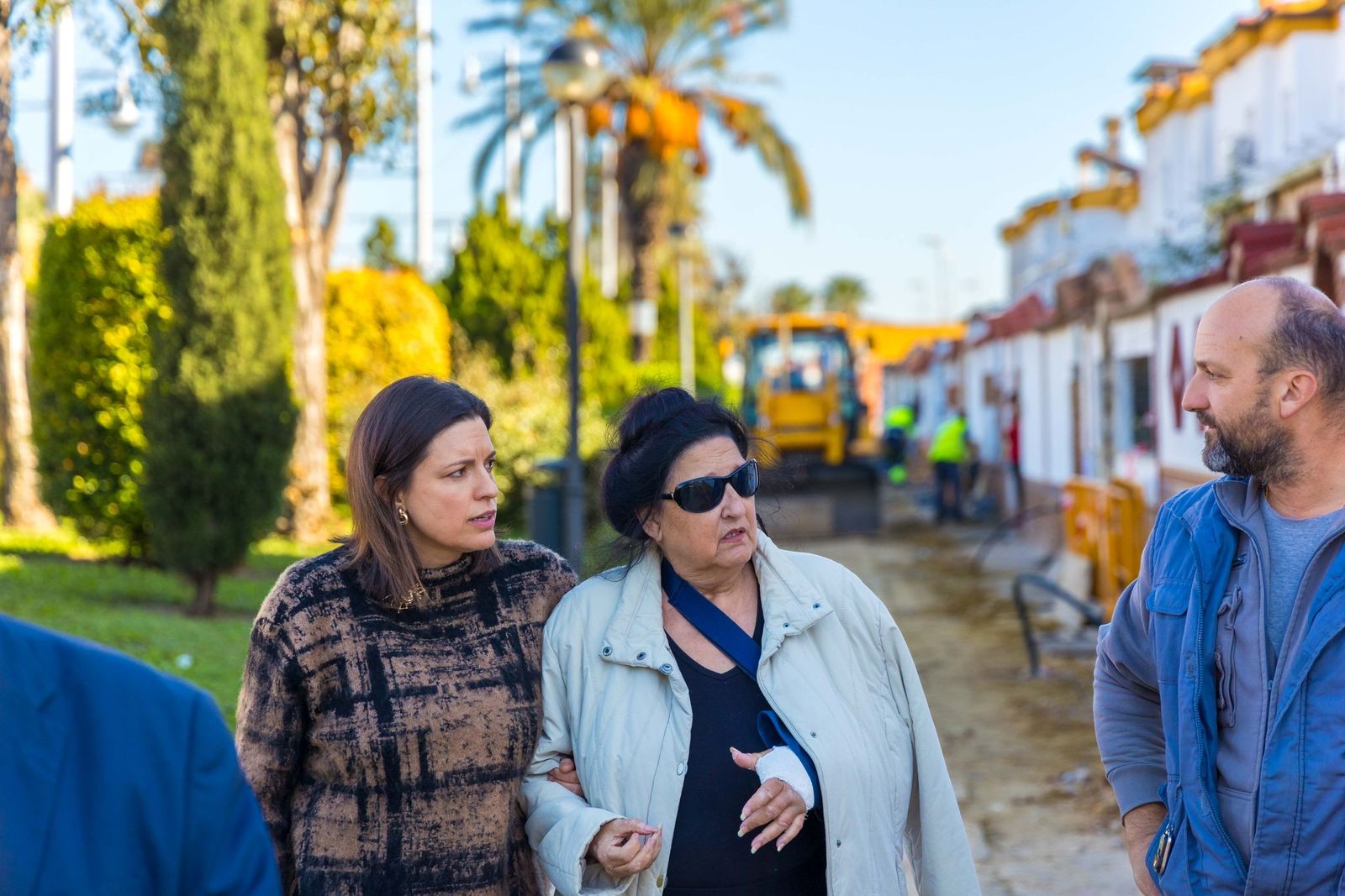 Visita de la alcaldesa a las obras de la avenida Puente Zuazo en San Fernando