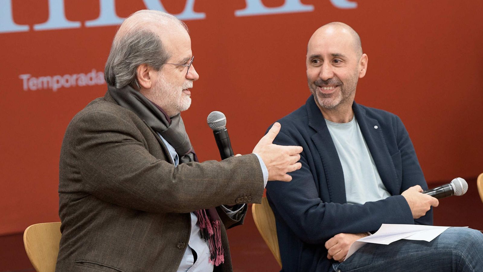 El director musical Andrea Marcon y el director general del Maestranza Javier Menéndez.