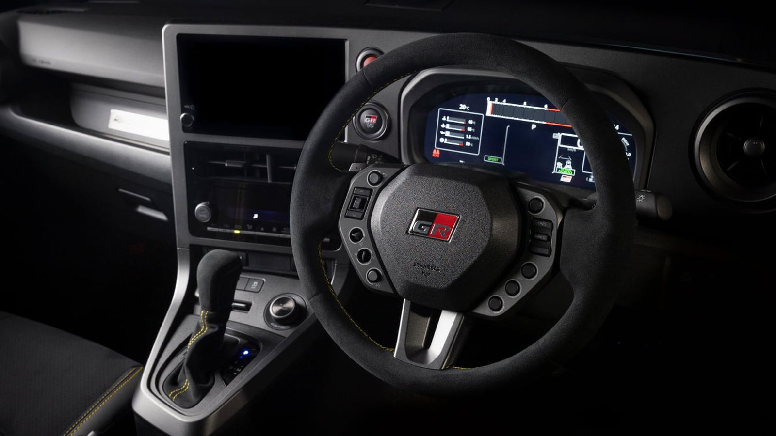 En el interior, el cuadro de instrumentos utiliza exclusivamente una pantalla de 12,3” y tiene un modo de visualización específico denominado Morizo.