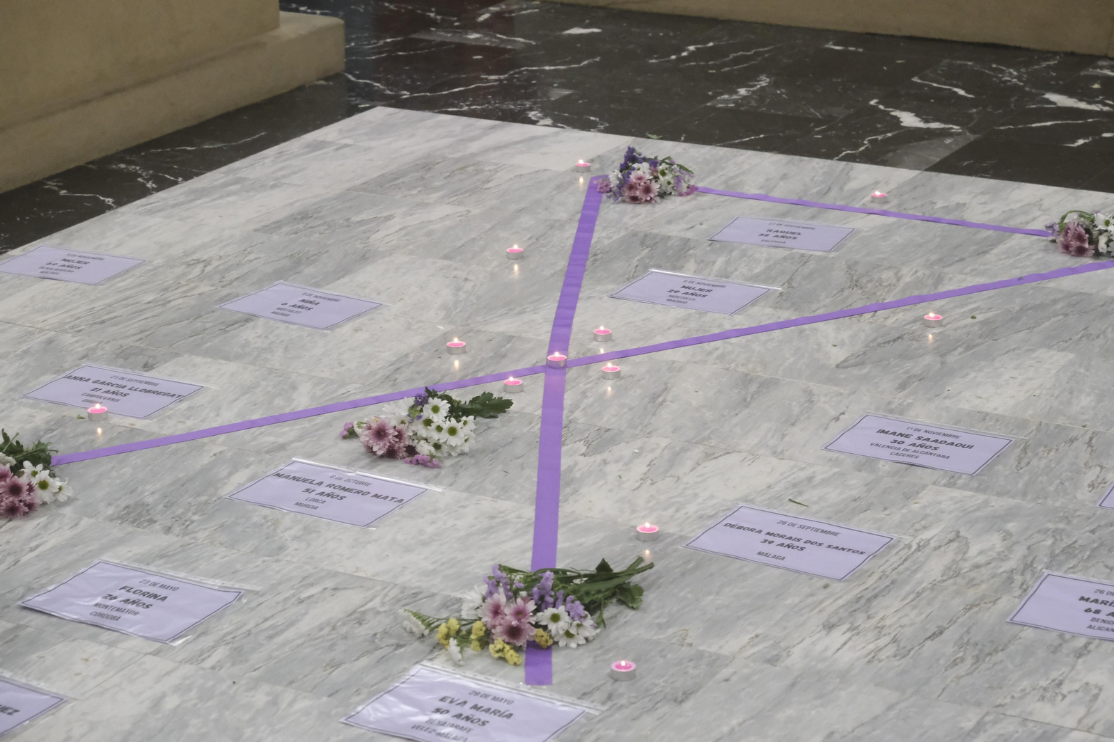 El Pleno del Ayuntamiento de Córdoba contra la violencia a las mujeres, en imágenes