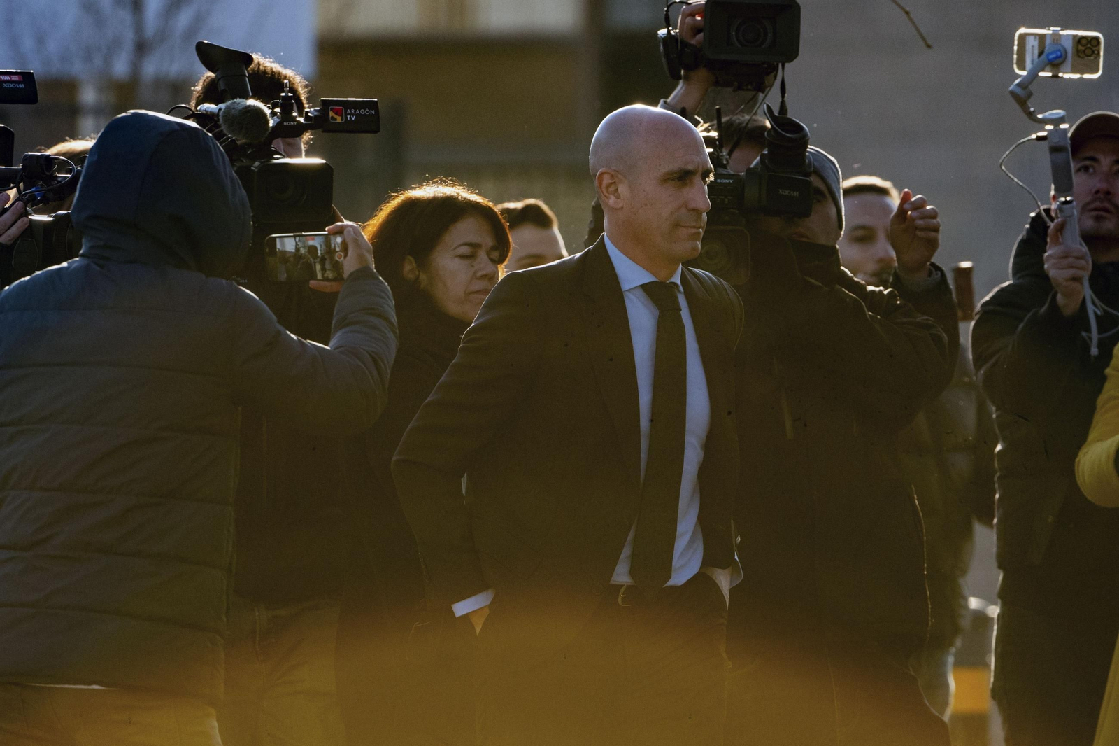 Las fotos del día de la declaración de Rubiales en el juicio