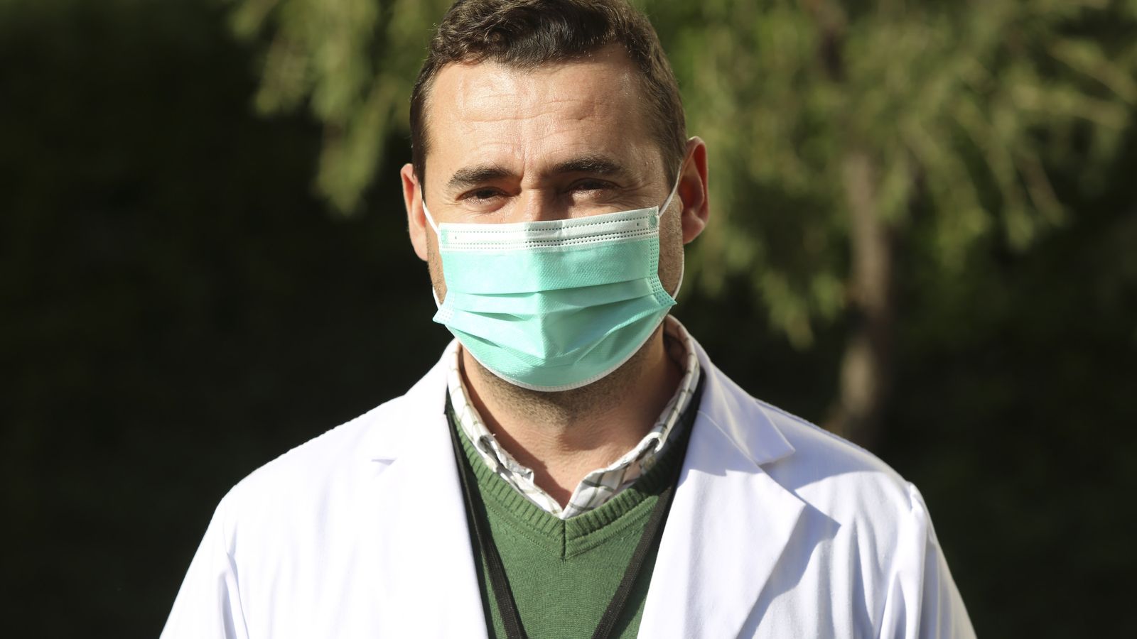 Jerónimo López, maestro industrial de electromedicina.