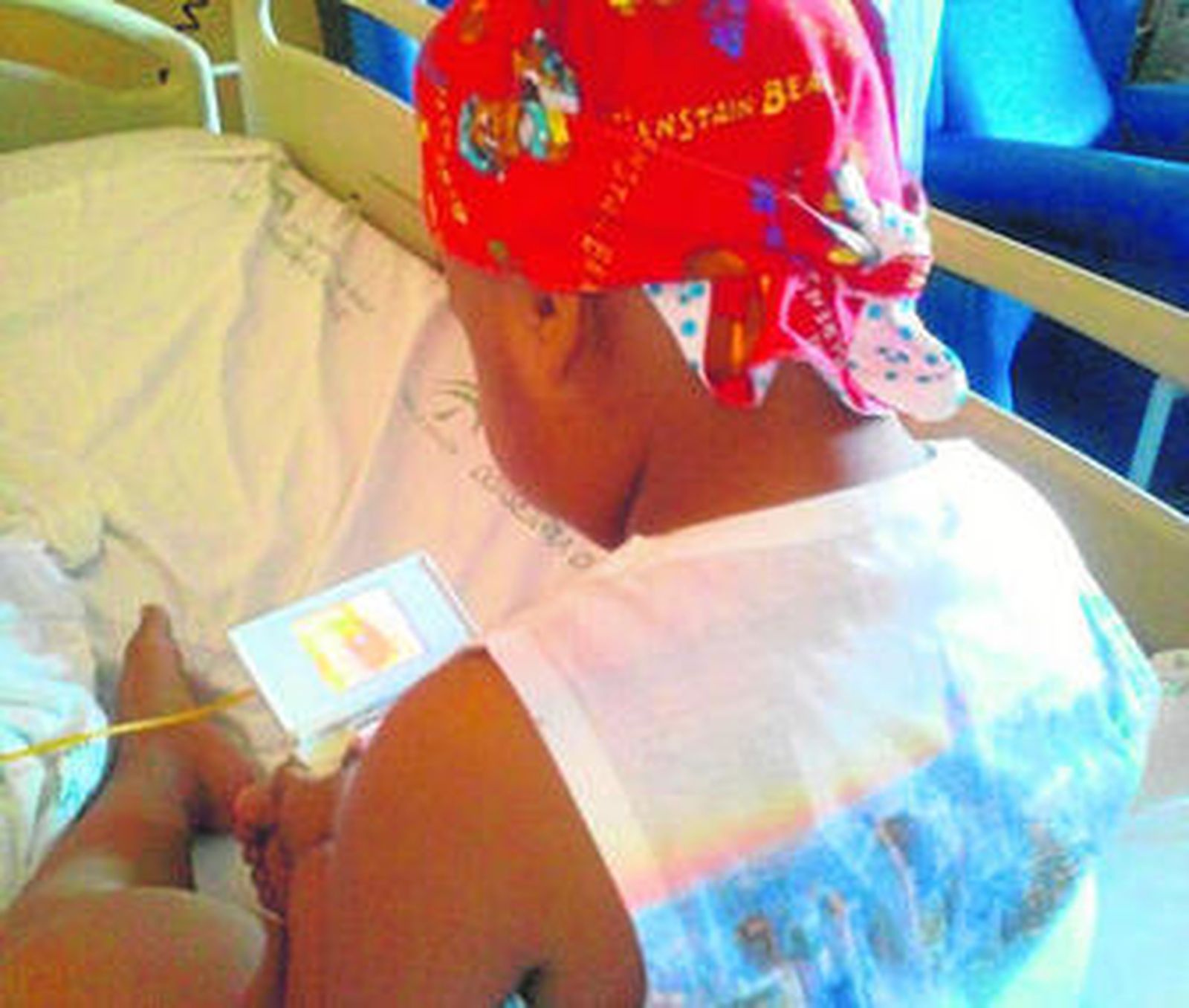 Pañoletas para 'cubrir' de alegría el cáncer infantil