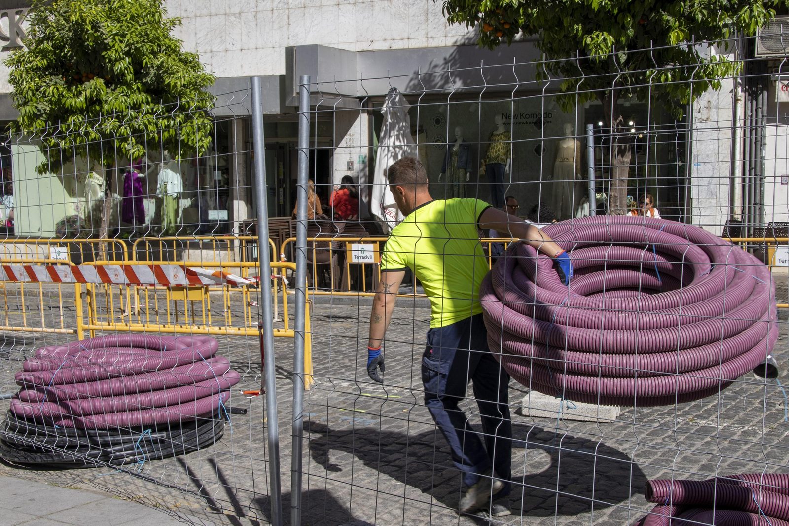Obras en las calles : Méndez Núñez, Plus Ultra, Gravina y Médico Luis Buendía.