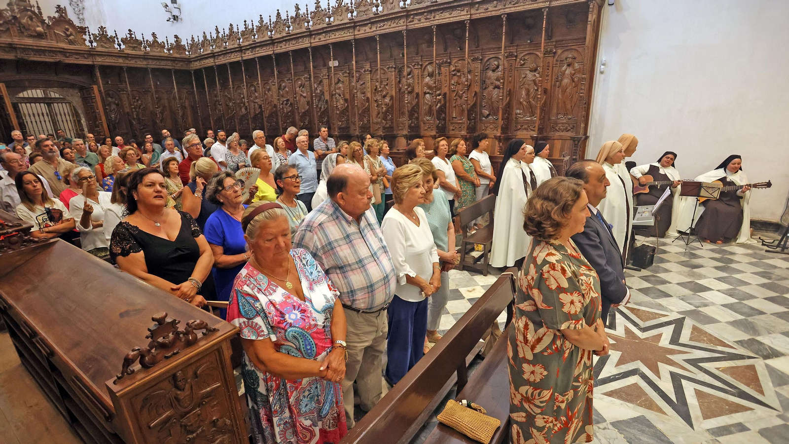 Imágenes de la misa de bienvenida a las hermanas Carmelitas en La Cartuja de Jerez