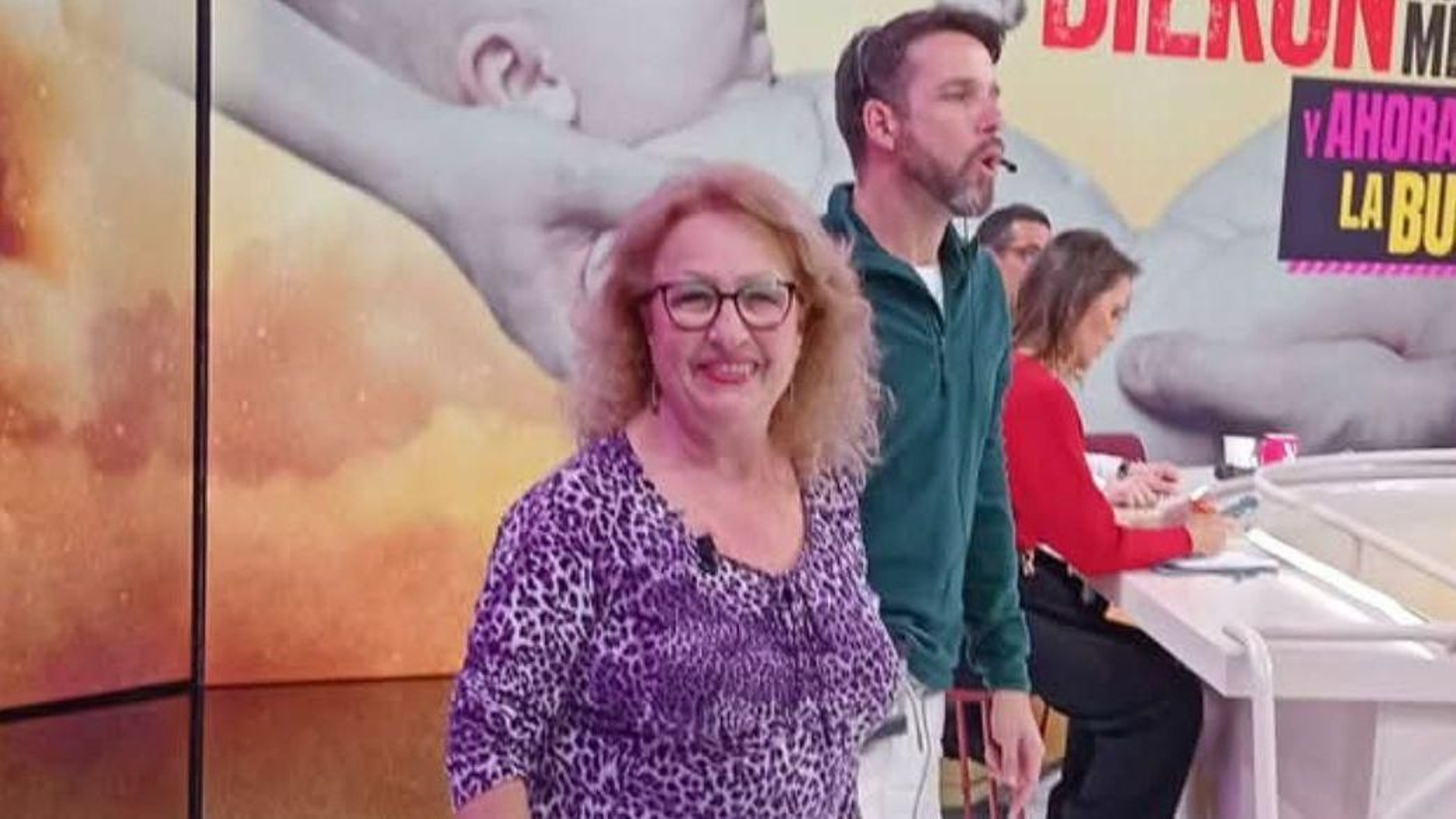 Imagen que comparte Encarna Mena para encontrar a su hermana gemela.