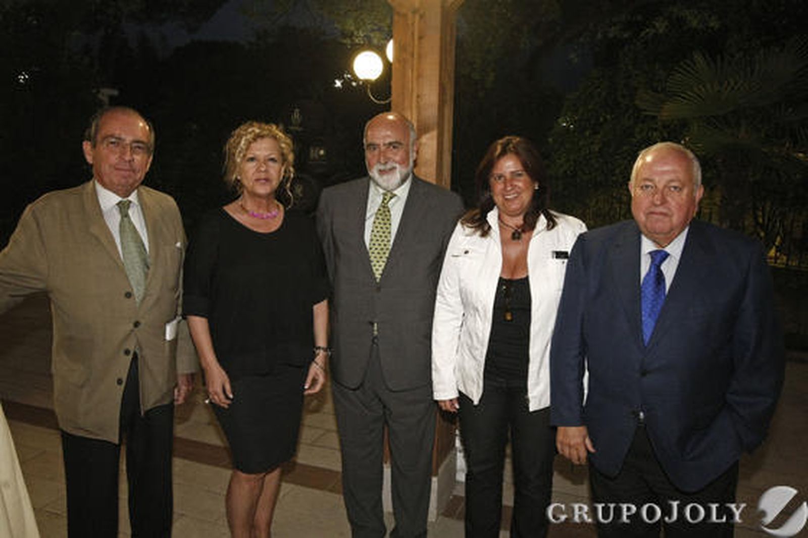 Antonio Carrillo, de la CEA; Ana Alonso, presidenta de la Asociación de Mujeres Empresarias; Ángel Ruiz, de FAEC; Esperanza Fitz, de Alguas; y Emilio Corbacho, de FADECO.

Foto: Erasmo Fenoy