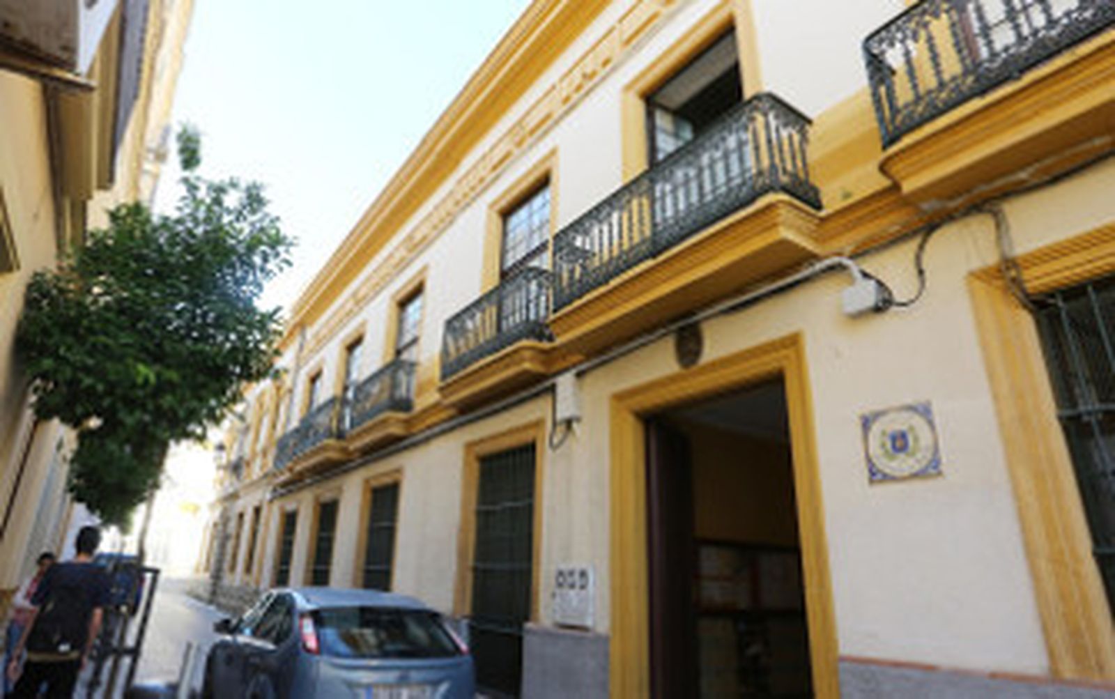 Quejas por la expulsión de un alumno de la Compañía por medidas cautelares