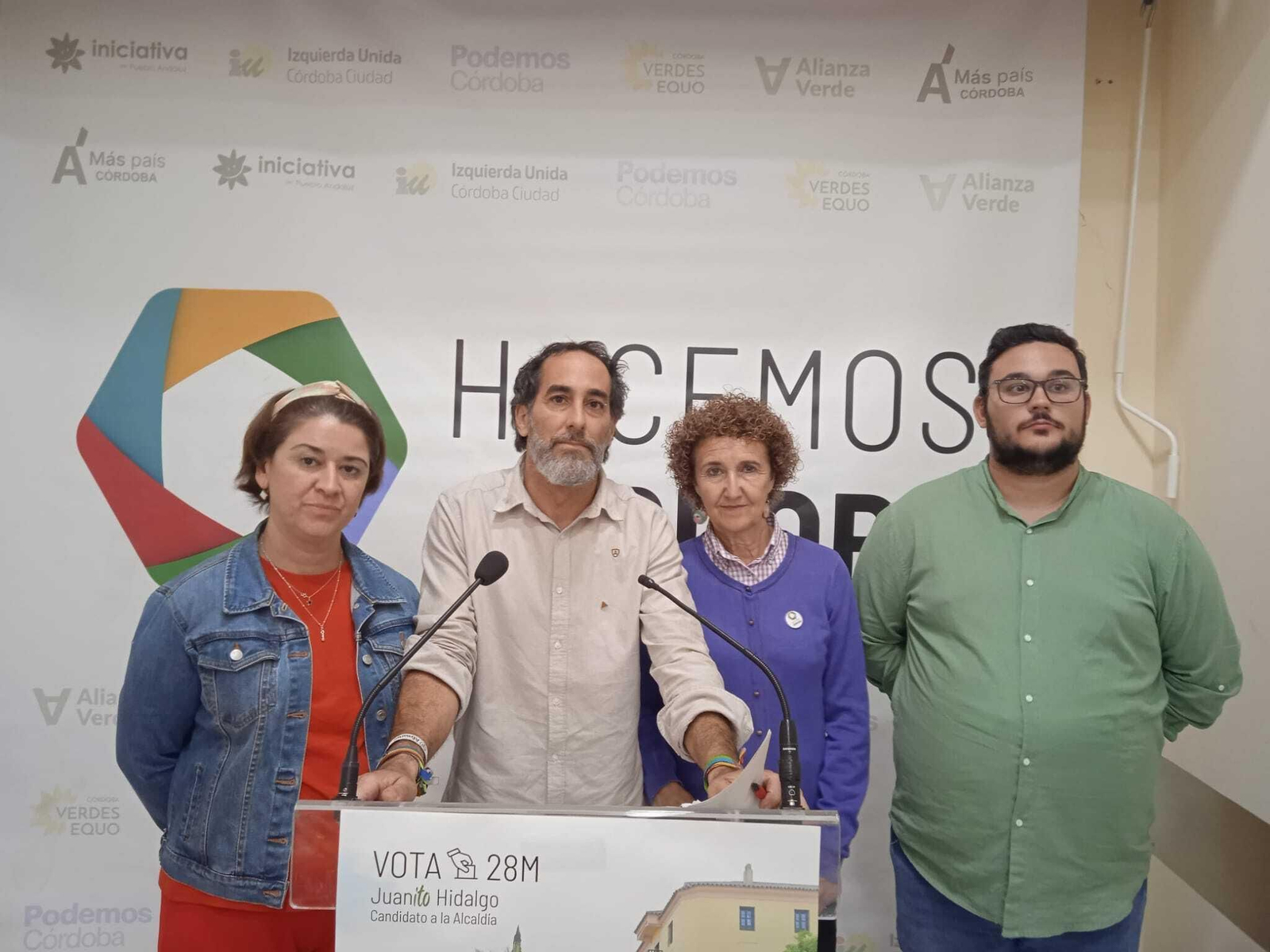 Los cuatro concejales de Hacemos Córdoba en el ayuntamiento tras las elecciones municipales.