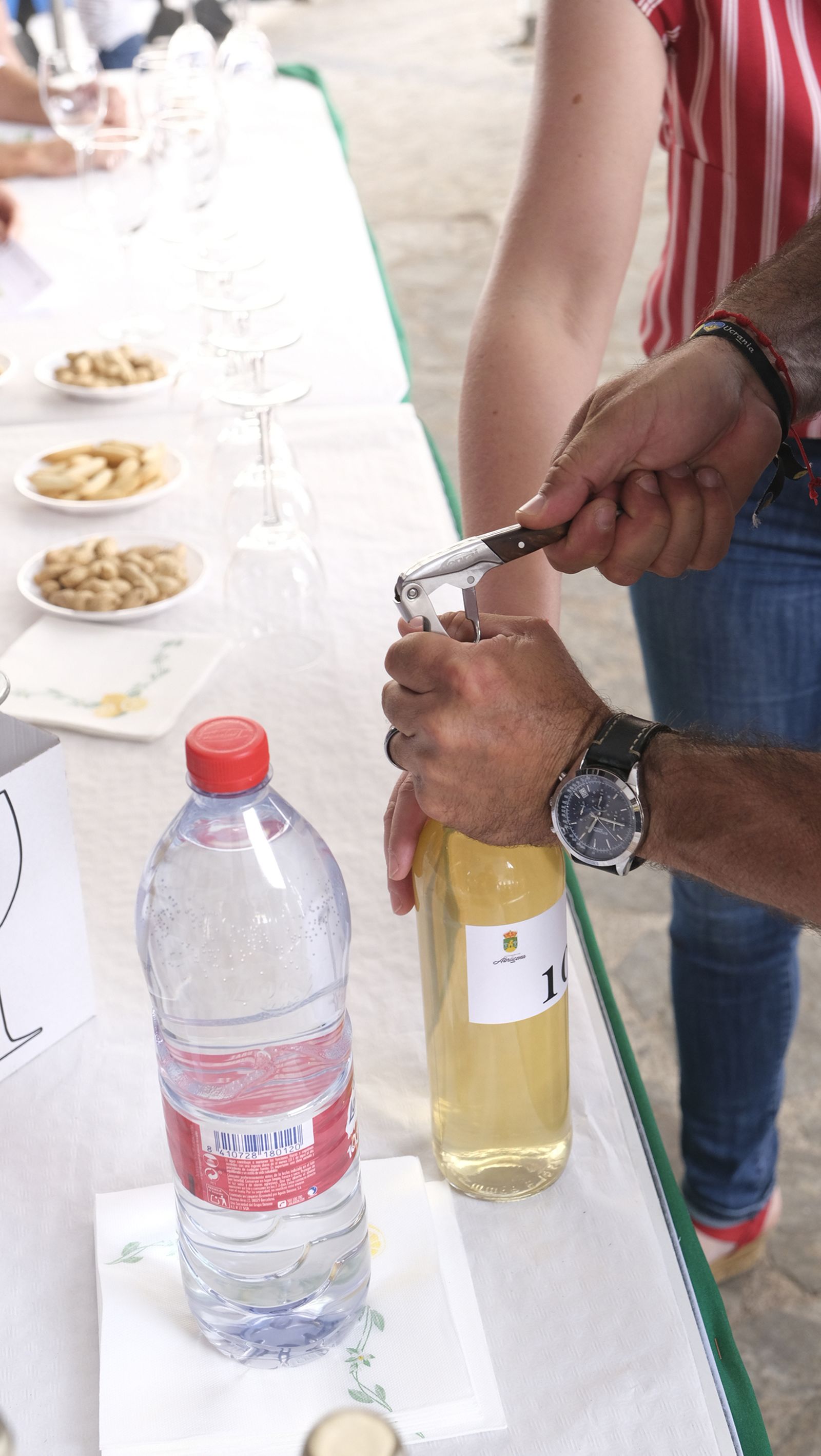 Imágenes del concurso de cata de vinos de las Fiestas de Abrucena 2022