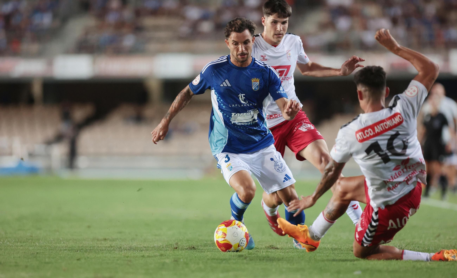 Imágenes del partido entre el Xerez CD contra el Antoniano en Chapín
