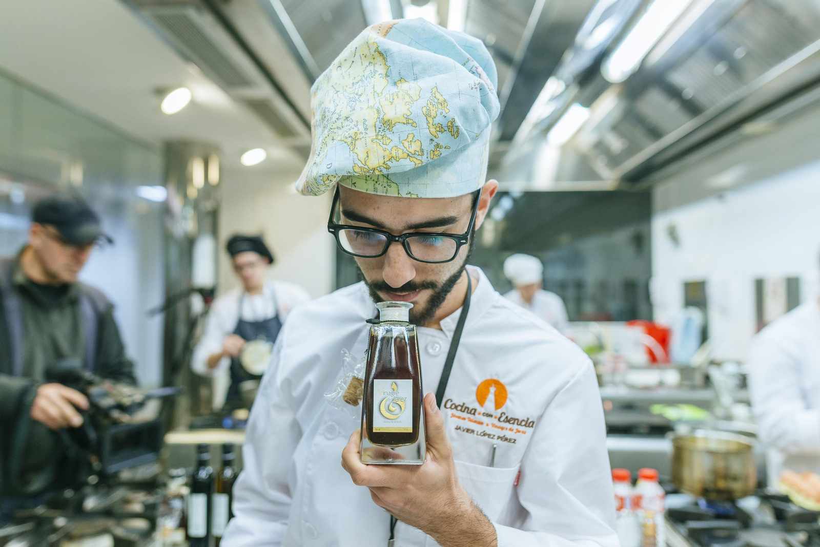 Uno de los jóvenes talentos participantes en el concurso 'Cocina con Esencia'