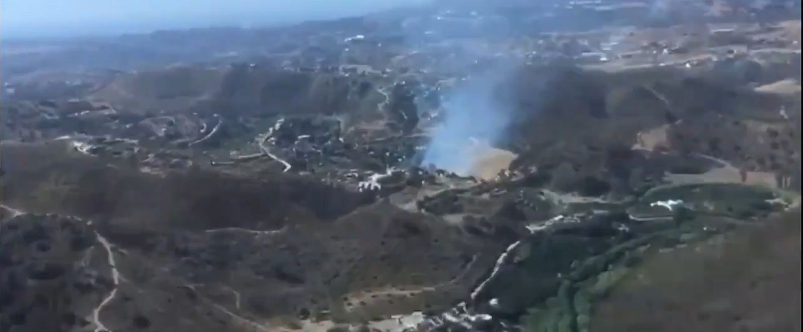 Un incendio forestal afecta al paraje Atalaya de Mijas.