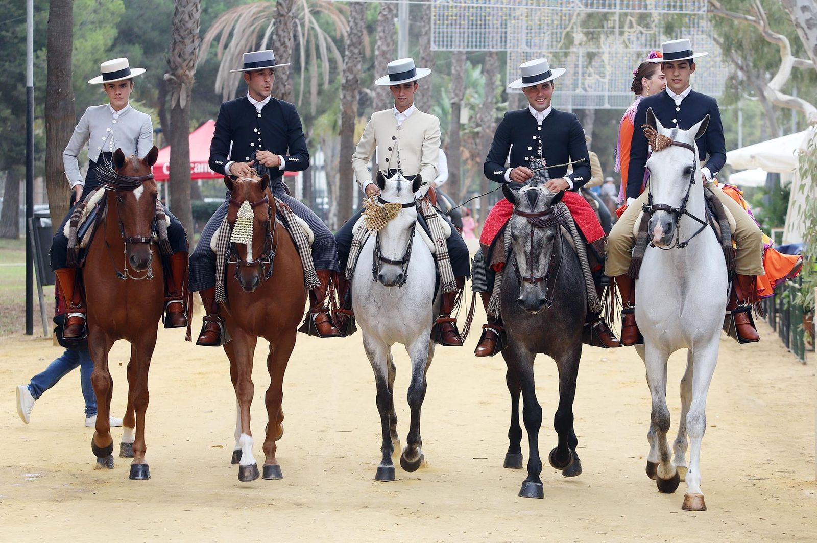 Feria del Caballo 2023: Imágenes del ambiente en la tarde del sábado