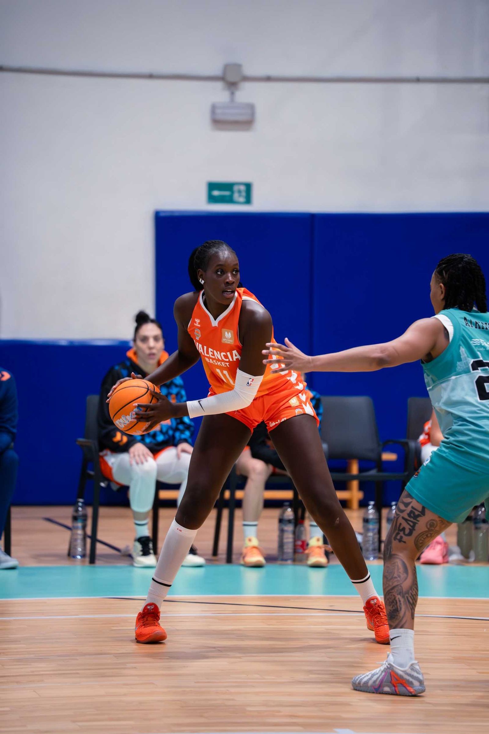 Apoteosis en Estepona; cae el campeón Valencia (67-66)