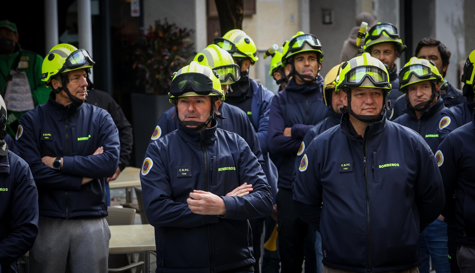 Los bomberos de Jerez marchan hasta el Ayuntamiento