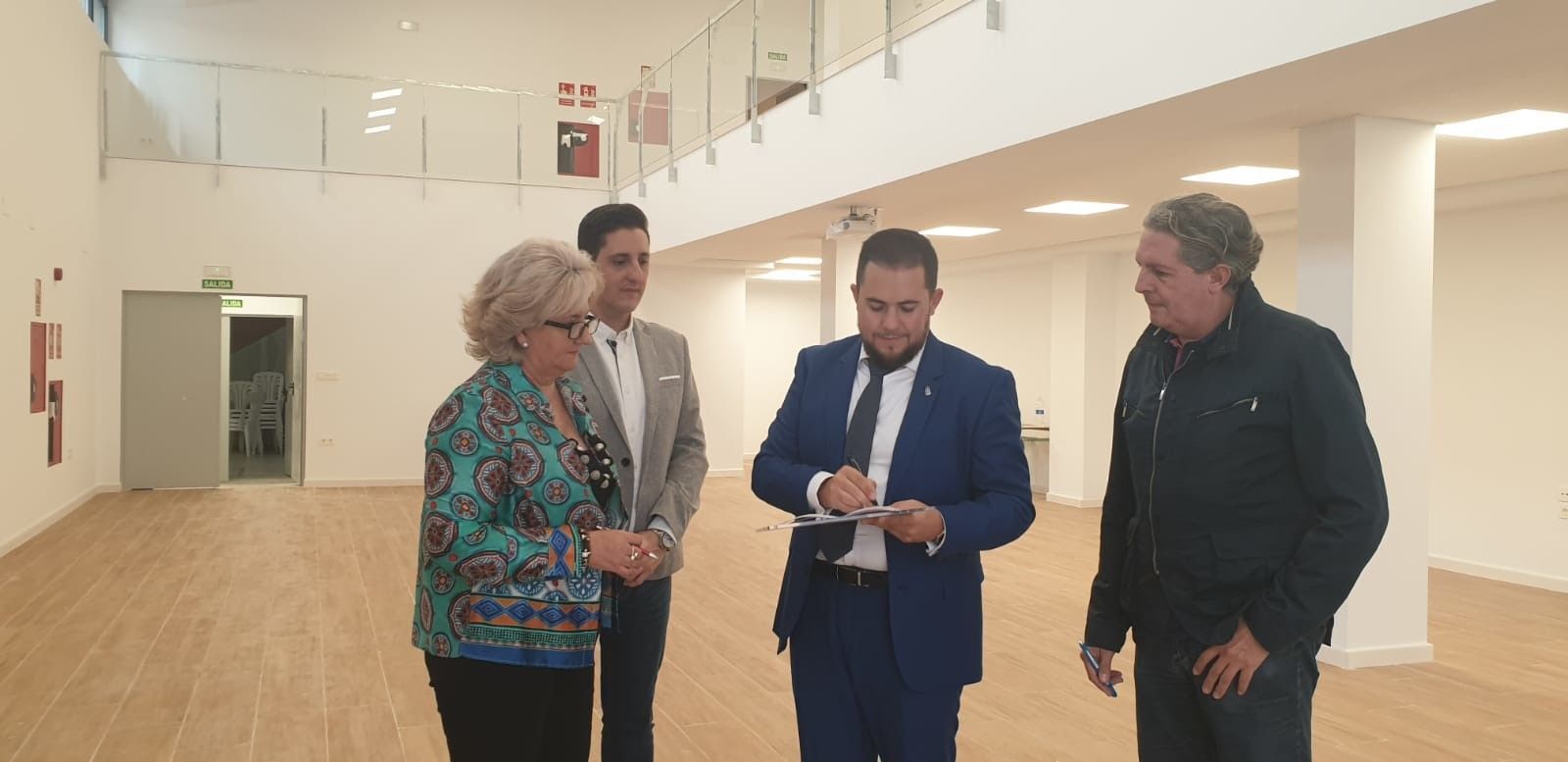 Visita del diputado de Obras Públicas y Vivienda, José Ramón Jiménez, a Vegas del Genil.