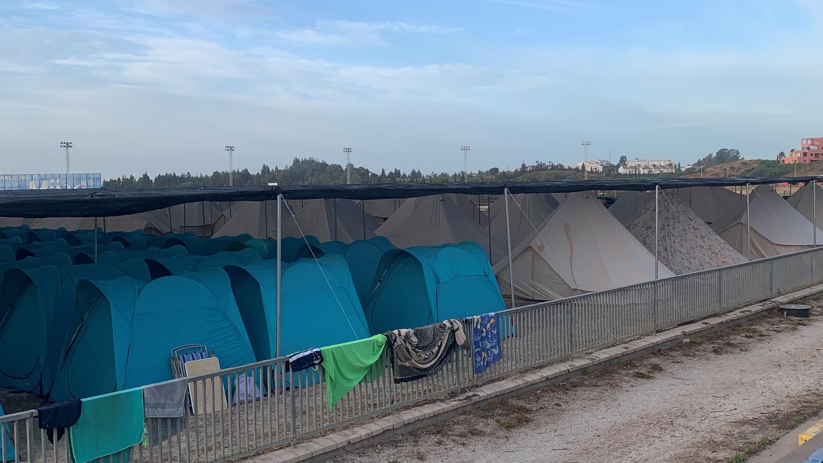 La zona de acampada del festival Cala Mijas.