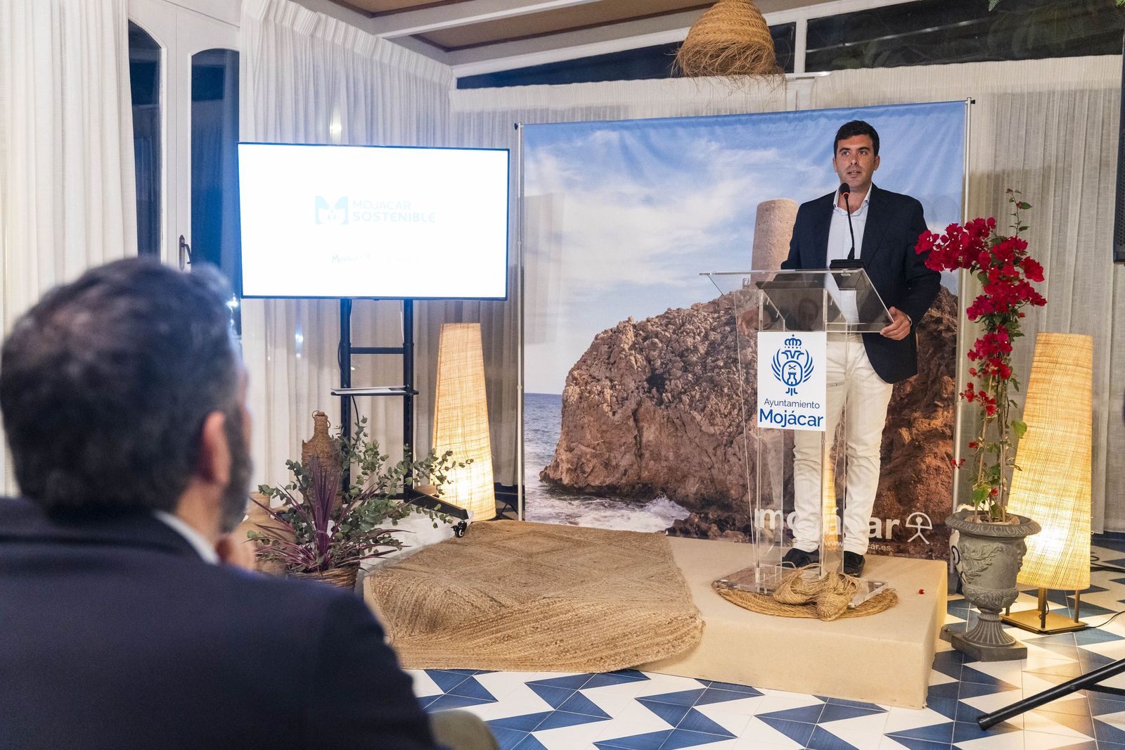 La presentación de 'Mojácar Sostenible' y la entrega del Indalo de Oro a Ricardo Escudero, en imágenes