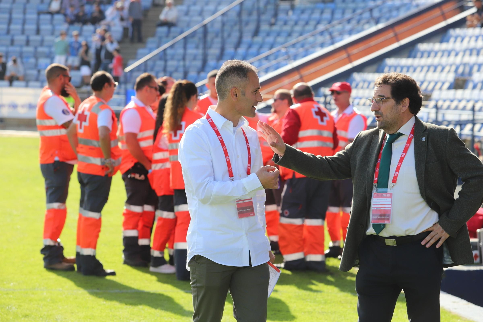 Imágenes del gran ambiente en el Nuevo Colombino para ver el  Recre-Burgos
