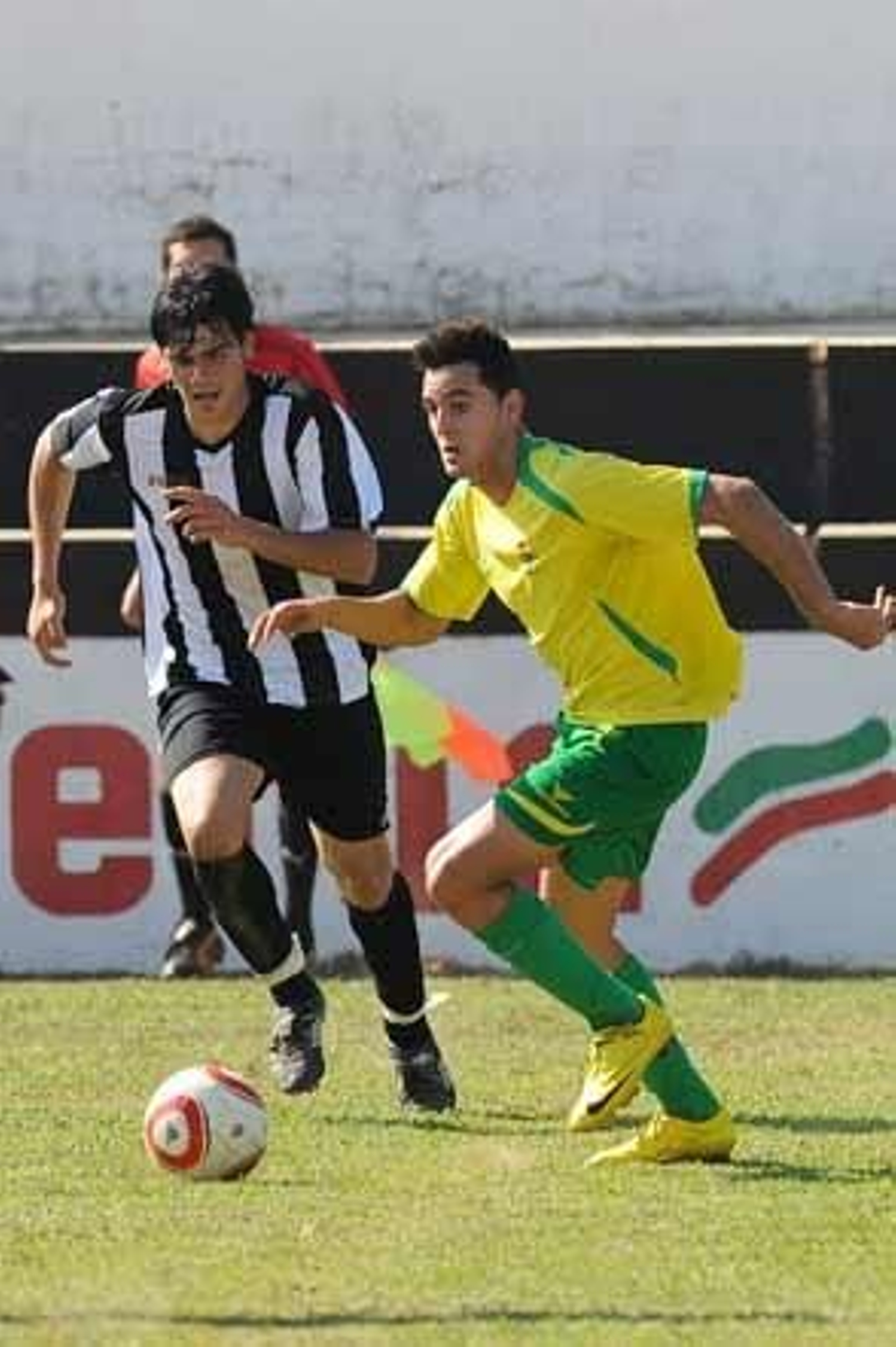 La Unión cae en Mairena en un duelo con pocas ocasiones para ambas partes

Foto: David de la Rosa (LOF)