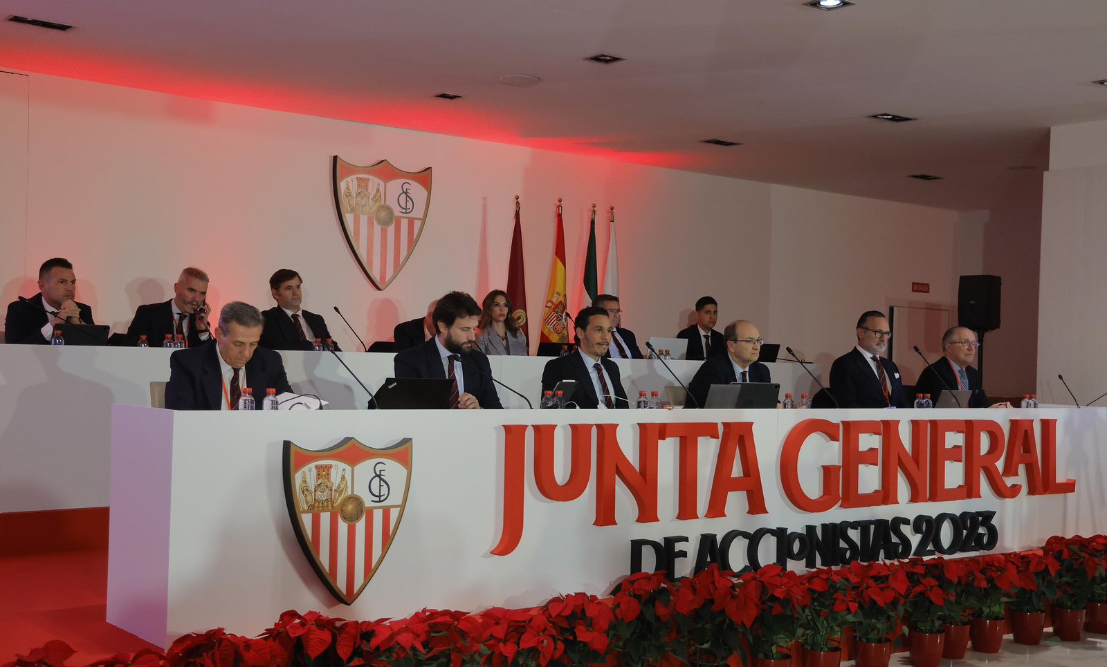 Las fotos de la Junta General de Accionistas del Sevilla fc