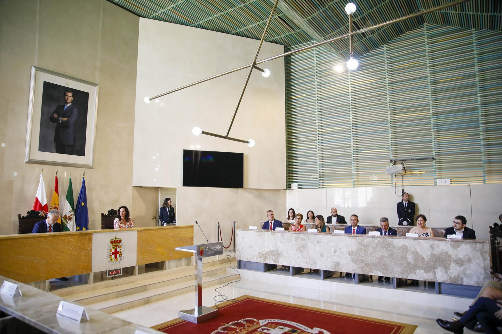 Placa de memoria histórica en el monumento de los coloraos, en imágenes