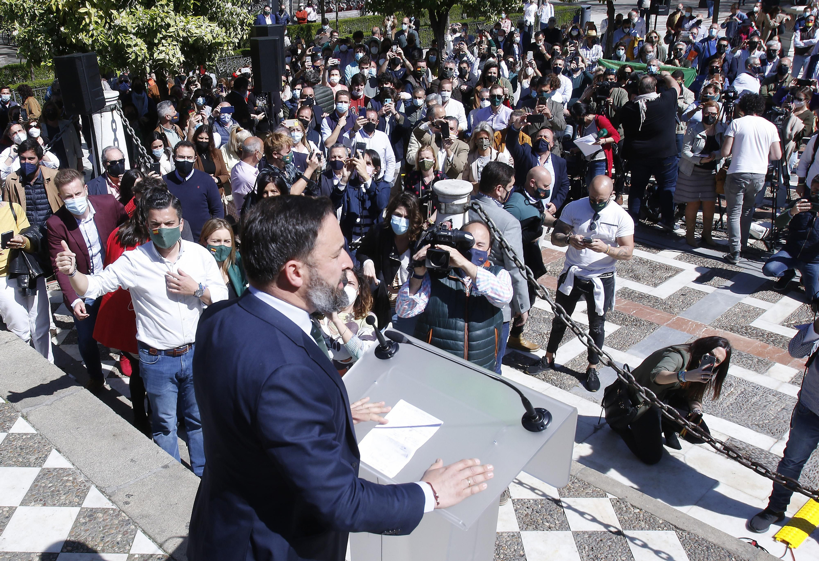 Cierran Plaza Nueva para una R.P. de Santiago Abascal