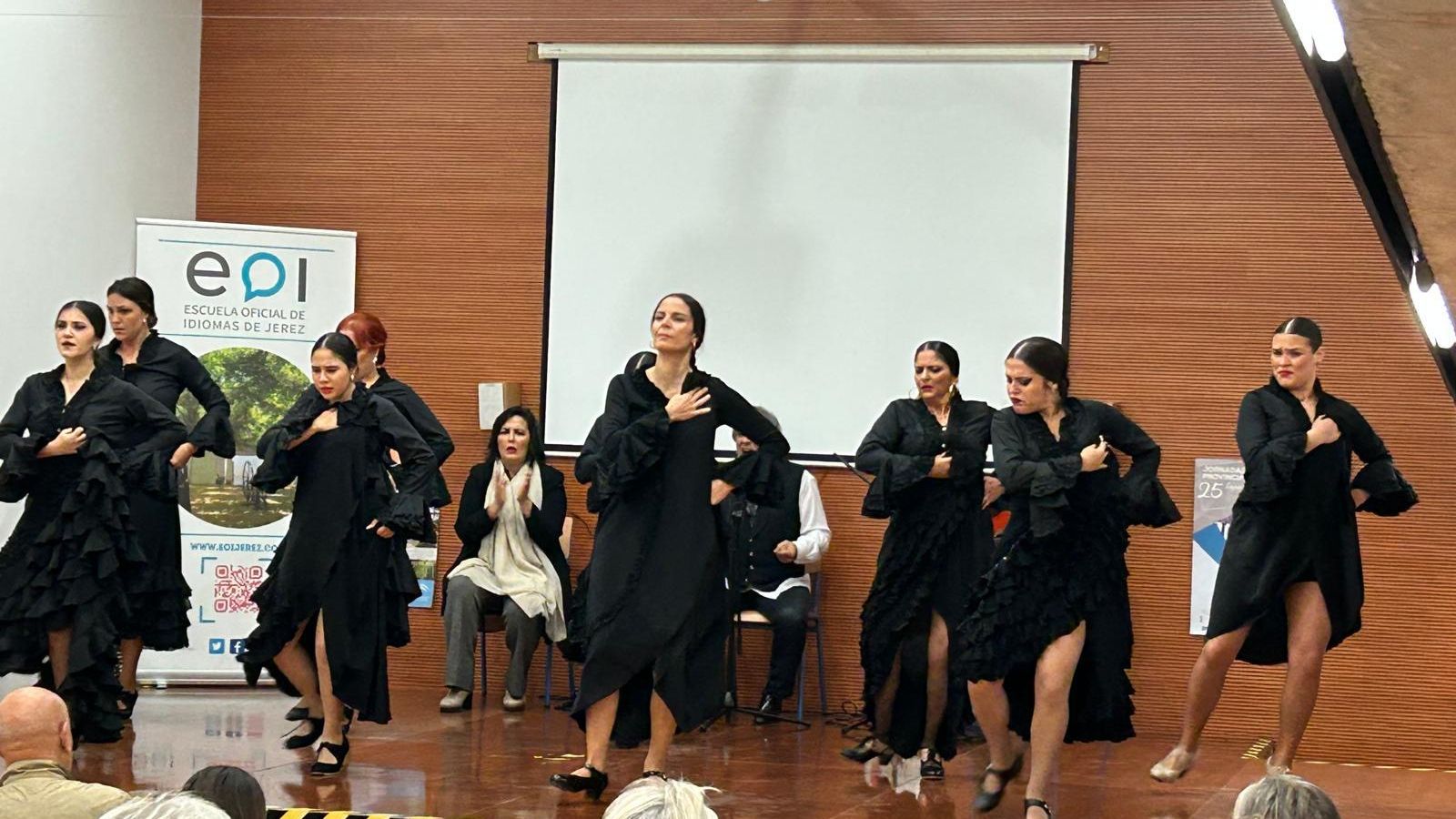 Una imagen de las alumnas de la Academia de María del Mar Moreno.