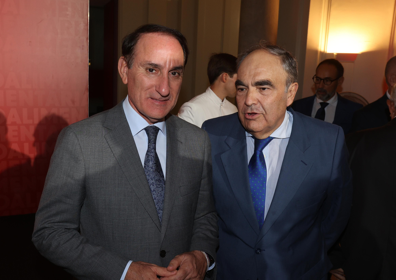 Las mejores imágenes de la entrega del VIII premio agroalimentario Banco Santander a José Gandía