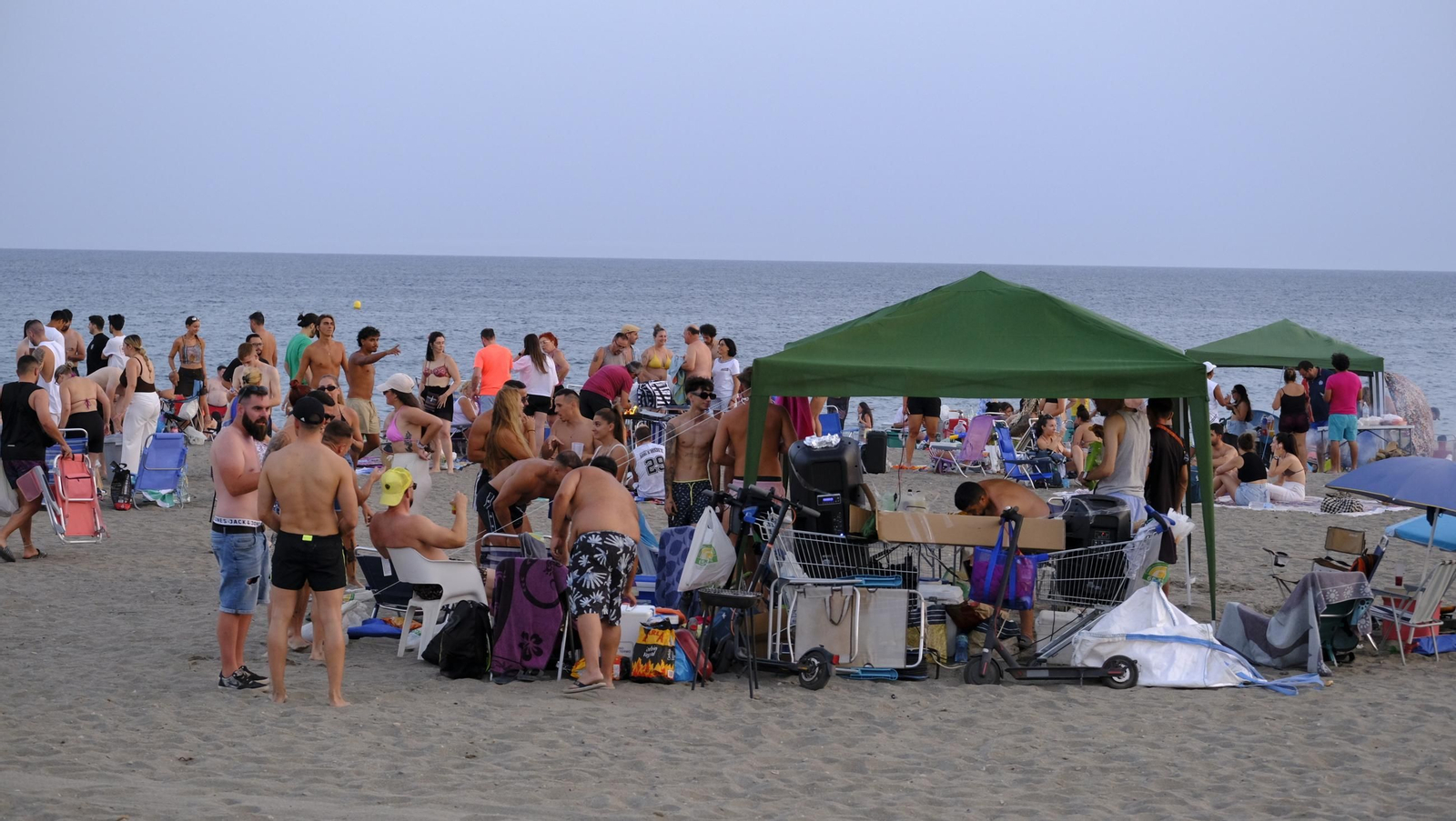 La Noche de San Juan en Almería, en imágenes