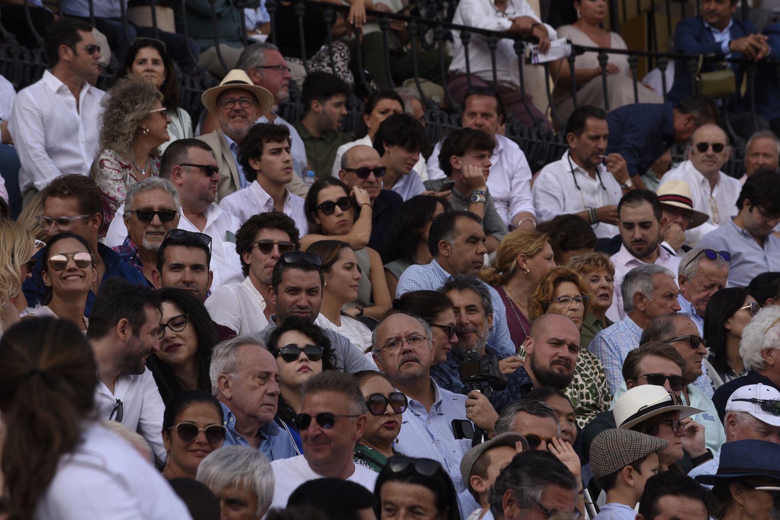 Búscate en la tercera corrida de toros de la Feria de San Miguel de Sevilla