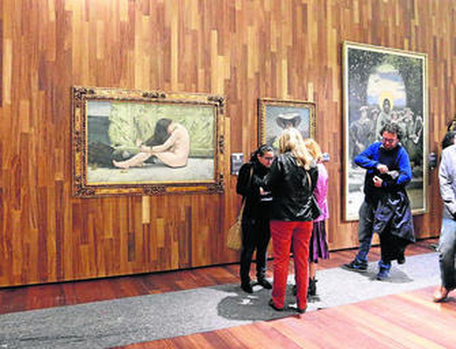 Una sala de exposición del Museo de Bellas Artes en la Aduana.