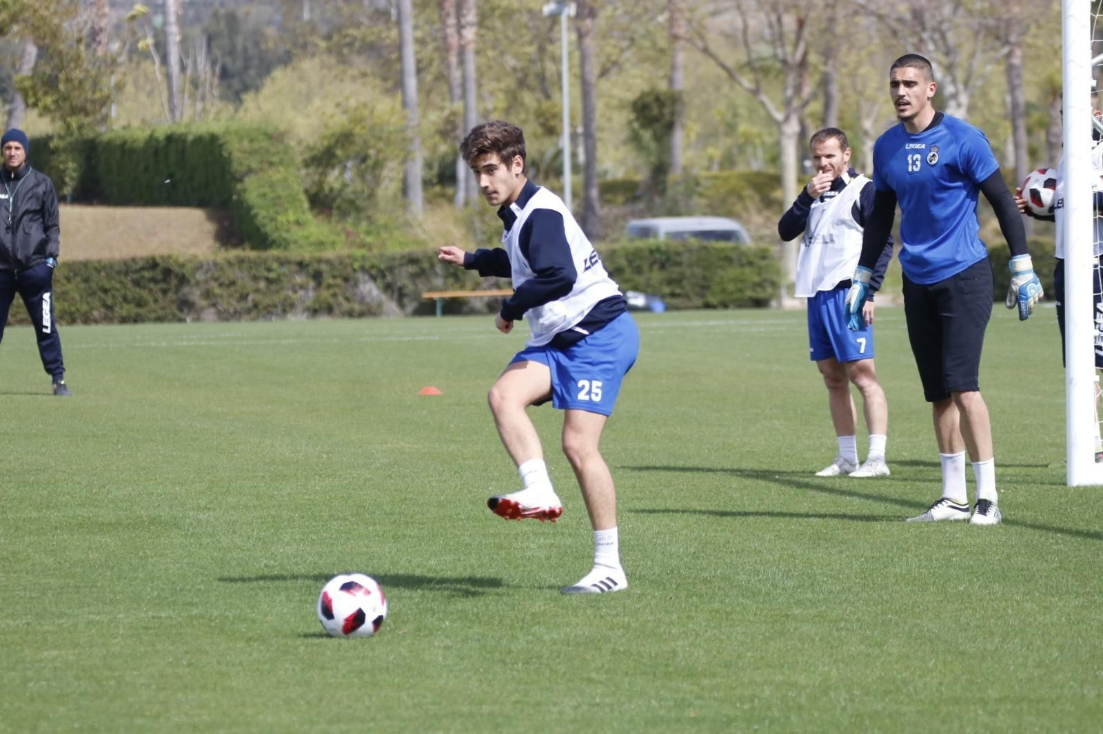 El juvenil José Mari, en el entrenamiento celebrado en el Santa María Polo Club.