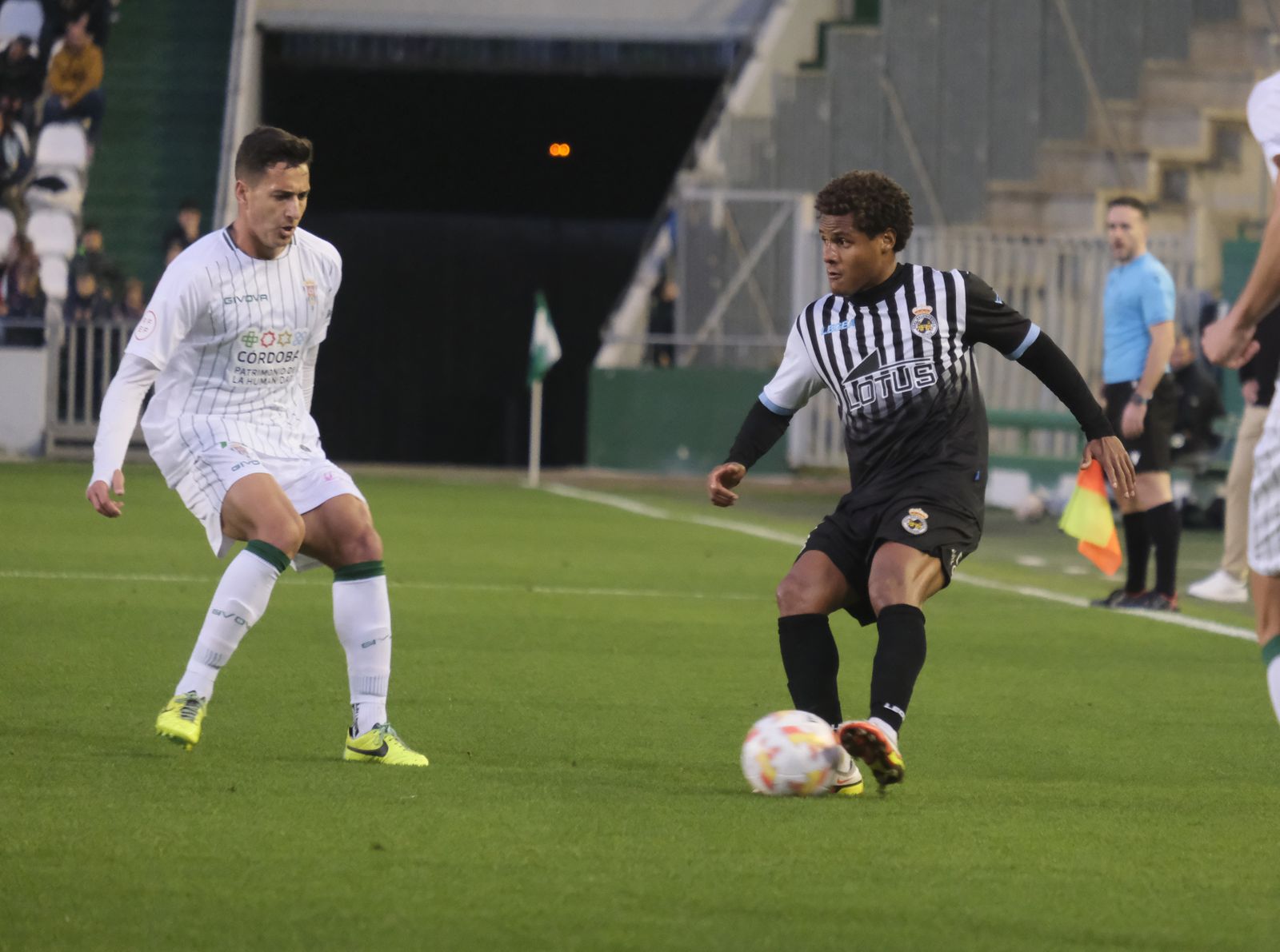 Las imágenes de la derrota del Córdoba CF ante la Balona en El Arcángel