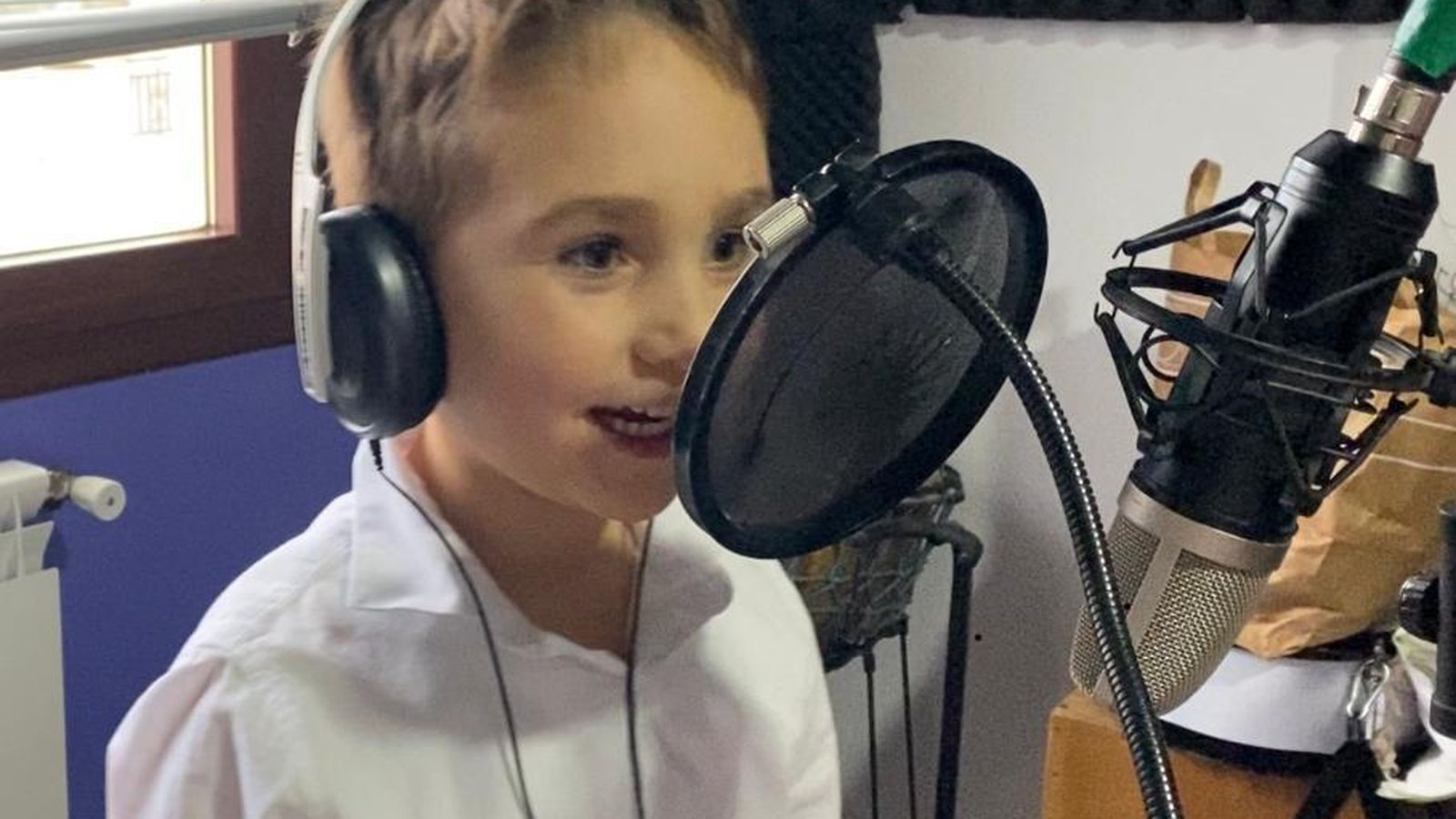 Aimar, hijo de Antonio, ha colaborado en los coros