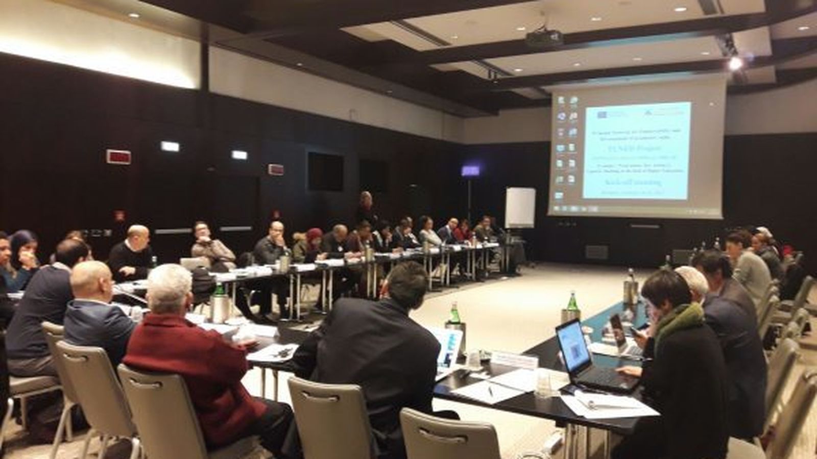 El vicerrector de Estudiantes y Empleabilidad, José Antonio Naranjo, junto a Antonio Delgado Padial (director de Empleo y Prácticas).