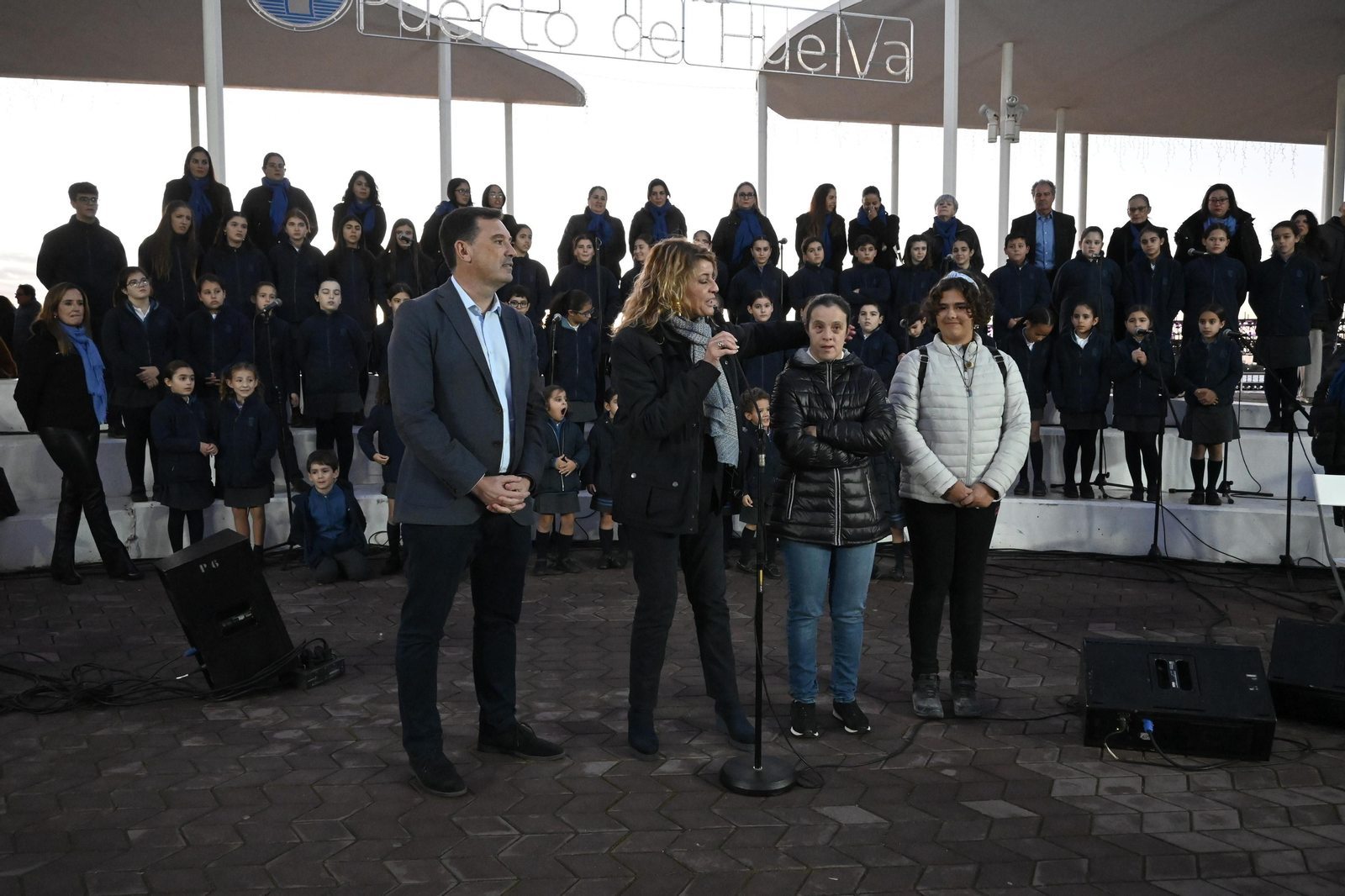 Alumbrado del Puerto de Huelva, en imágenes