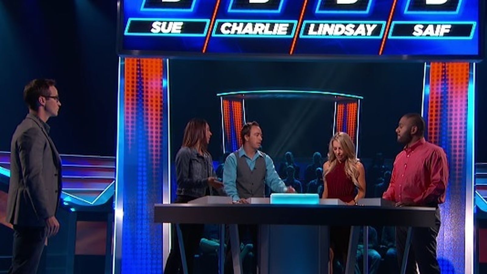 El plató de 'Divididos' en su version británica