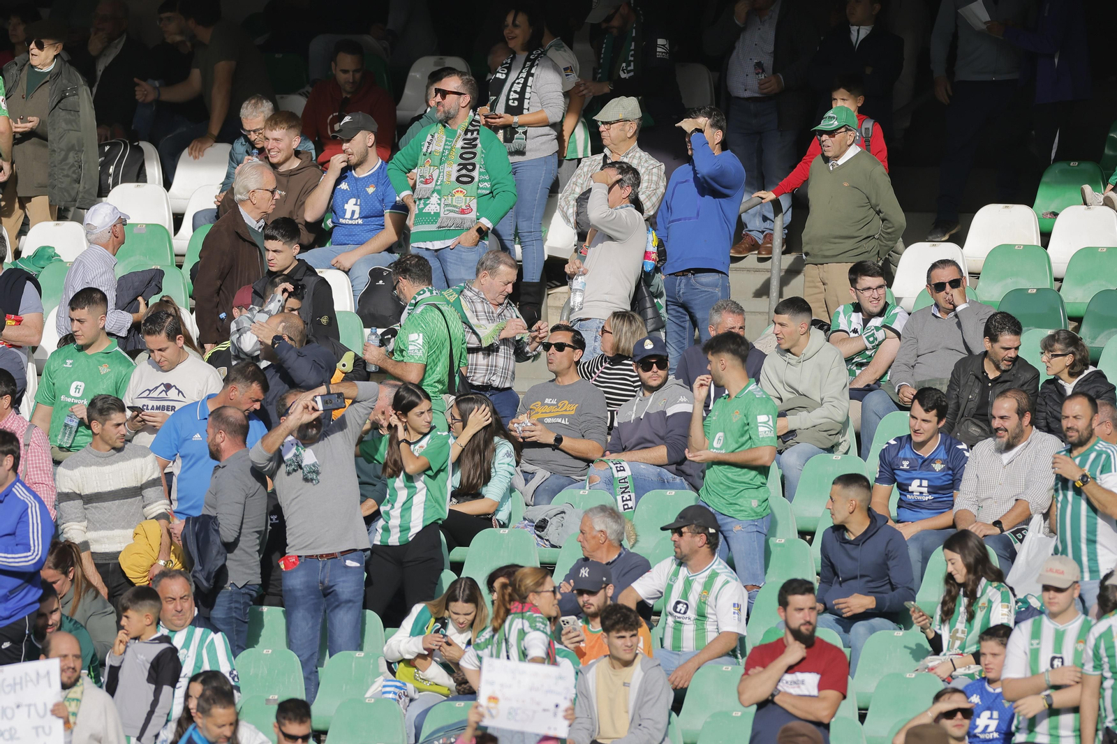 Búscate en las fotos del Betis-Real Madrid