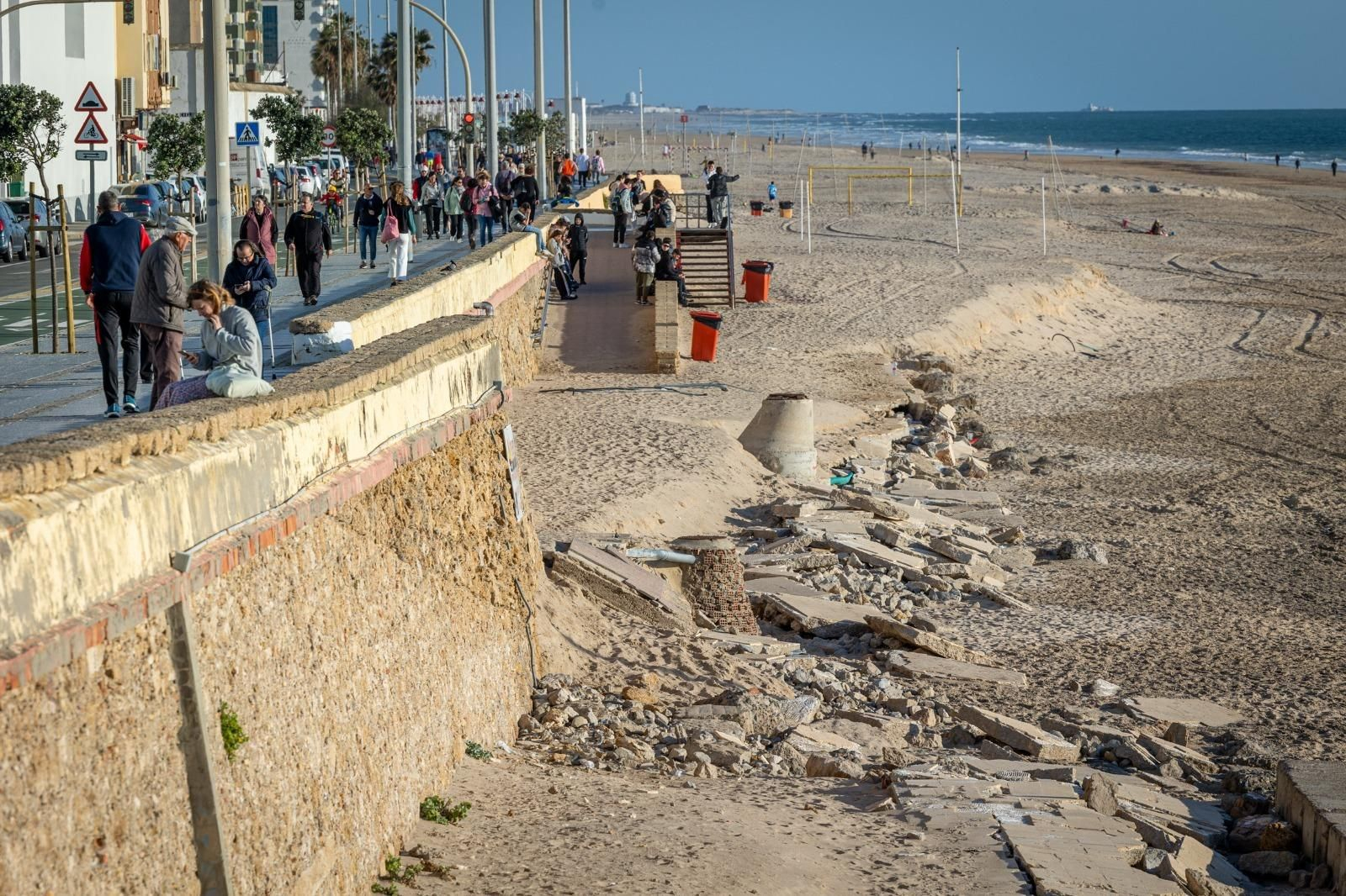 Las imágenes del lamentable estado de este tramo de la Playa Victoria