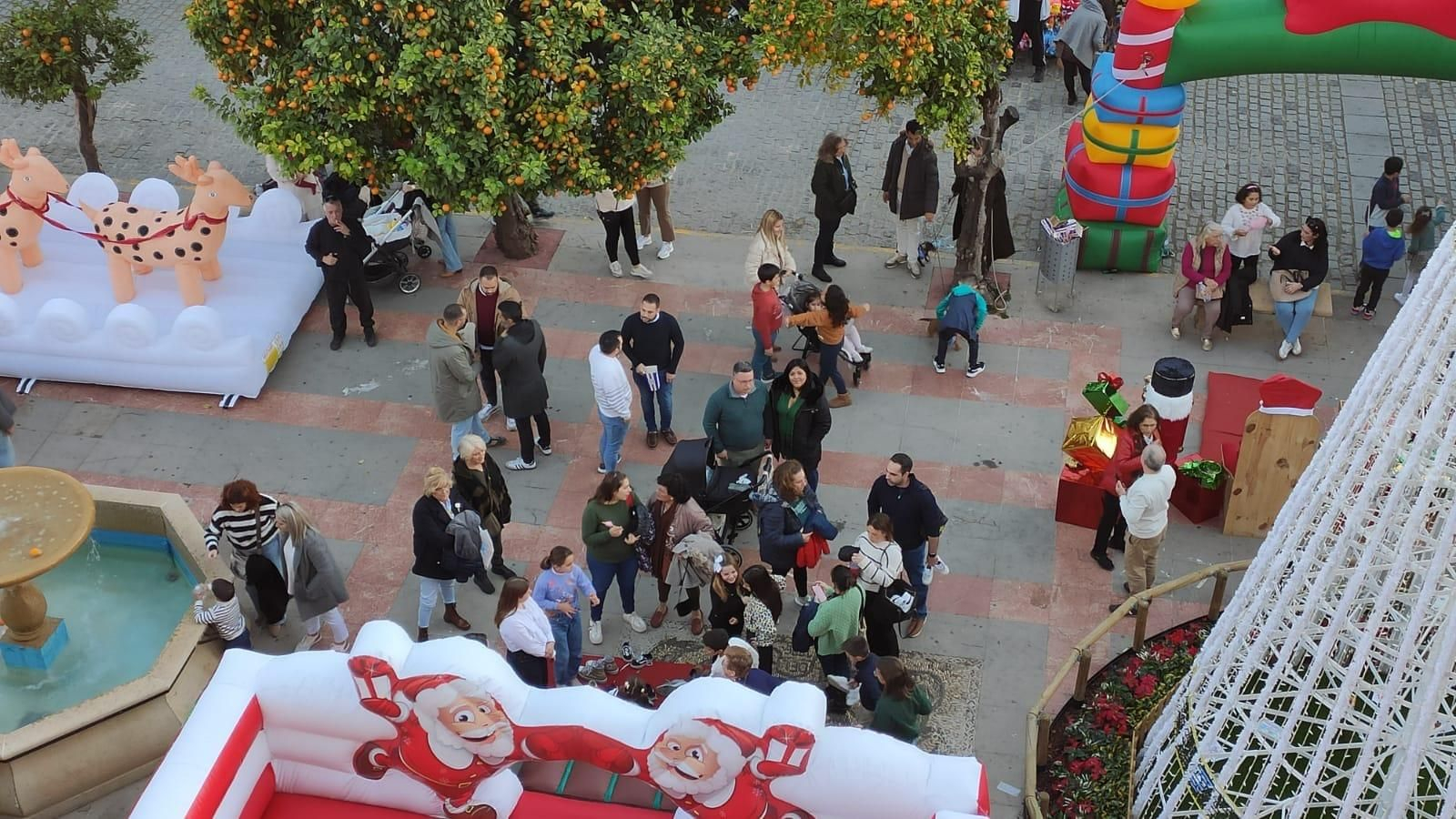 El mágico poblado navideño de Villa del Río, en imágenes