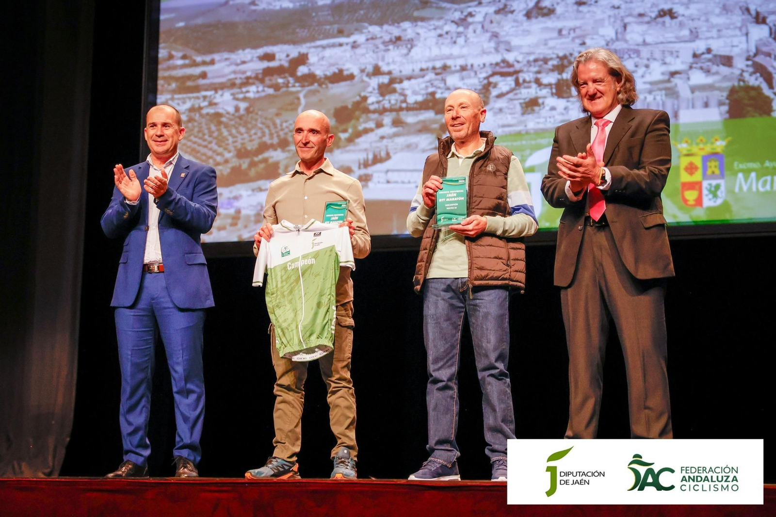 Fiesta fin de temporada del ciclismo jiennense en Martos, en imágenes
