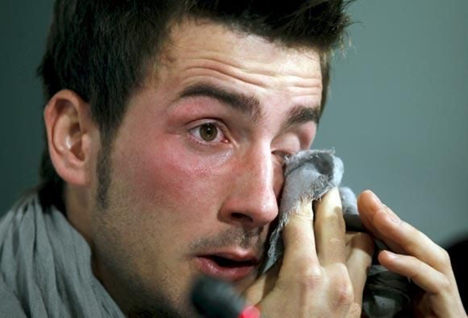 El Betis abre una cuenta bancaria para sufragar la operación de Miki Roqué