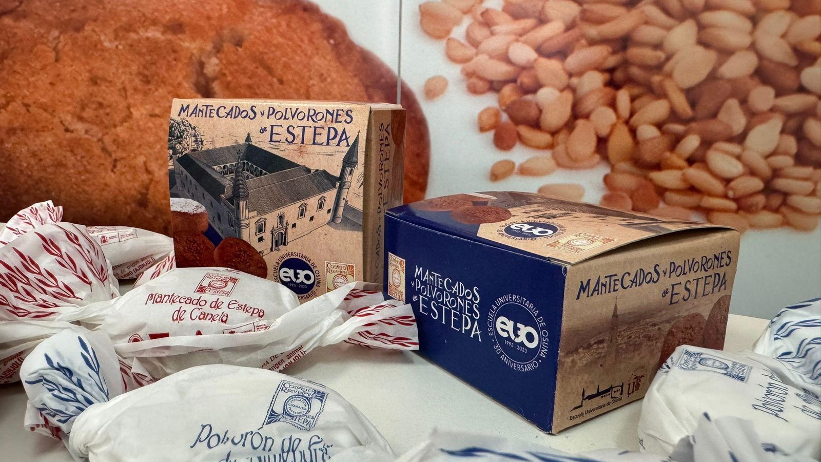 Los estuches de los mantecados y polvorones de Estepa.