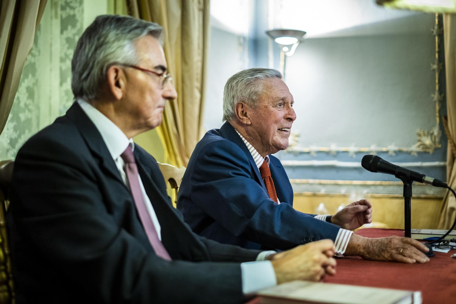 Presentación del libro de José Ramón del Río 'Desde el Fénix'